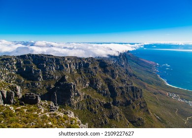CAPETOWN, SOUTH AFRICA - Nov 22, 2021: A beautiful shot of a seascape in Capetown, South Africa