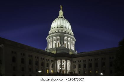 The Capital Building In Madison Wisconsin At Night