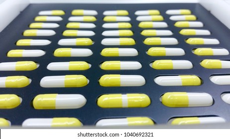 Capsules Compounding In The Pharmacy Laboratory