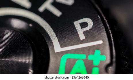 The capture settings of the camera on a macro shot with the P AF and other settings