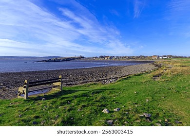 Capturing a park bench facing out to the Links Beach, and the North Sea, in November, 2024.