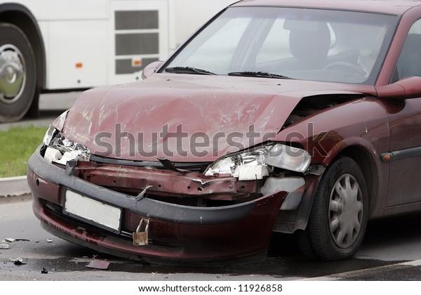 car accident , car\
destroyed in a accident