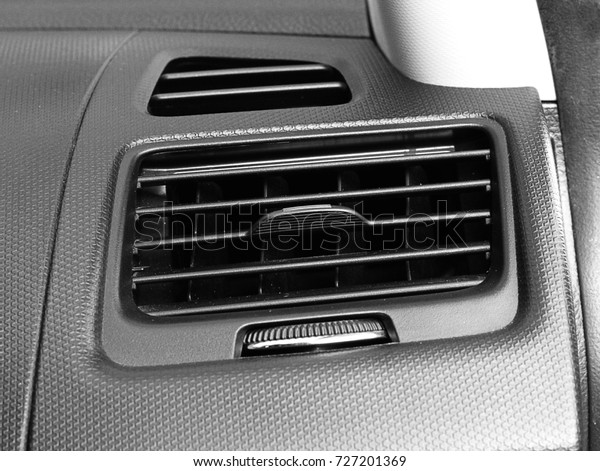 Car Air\
Conditioner