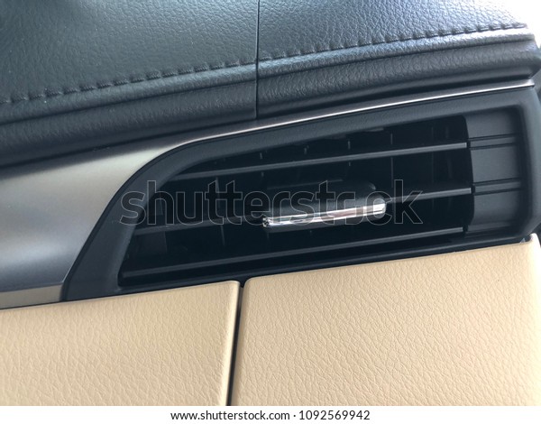 Car air conditioner
outlet