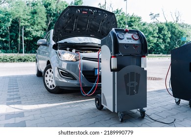 Car Air Conditioning Ac Repair Service. Refill Automobile Ac Compressor And Checking Auto Conditioning System. Auto Car Conditioner Diagnostic