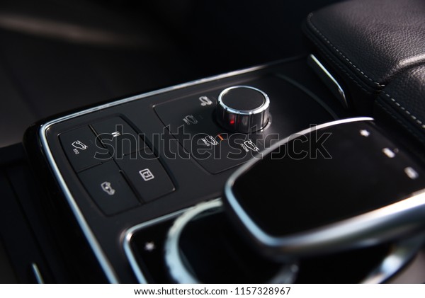 Car automatic transmission
shifter