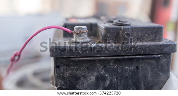 car battery\
charger
