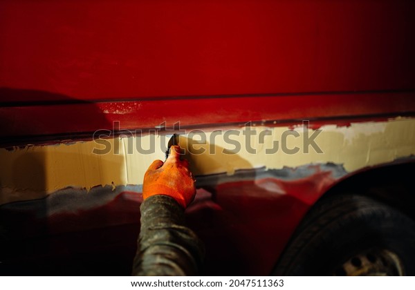 car body
putty, restoration of an emergency
car