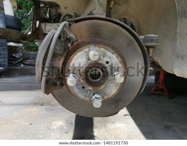 car brake\
pads, maintenance suspension of\
cars