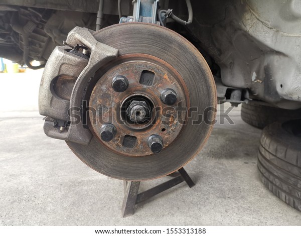 car brake\
pads, maintenance suspension of\
cars