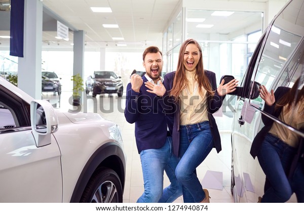 Car\
buyers are happy to buy a car in the auto\
salon