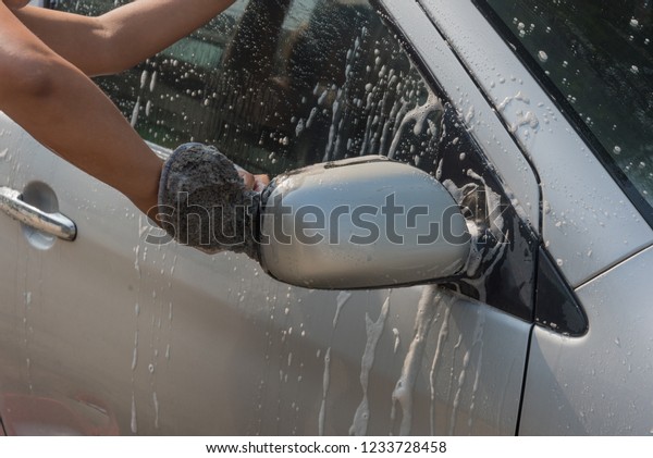 Car cleaning car\
wash