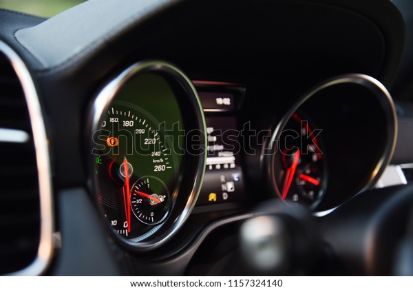Car cluster dial\
meters