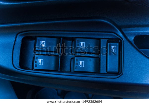 Car control panel\
of auto button glass door