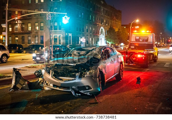 Car crash night\
city rescue emergency\
service
