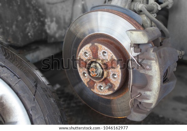 car disk\
brake