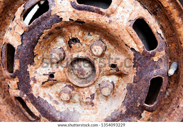 car disk rust\

