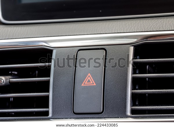 car emergency light\
button
