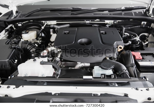 car engine clean new\
closeup