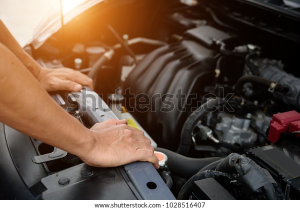 car\
engine have a accident, engine heat can\'t\
drive