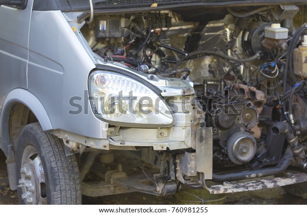 car engine\
repair