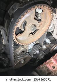 car engine timing belt replacement