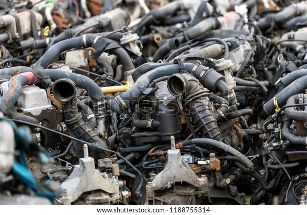 A lot\
of car engines. Car Assembly, spare parts\
trade