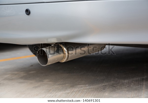 Car\
exhaust