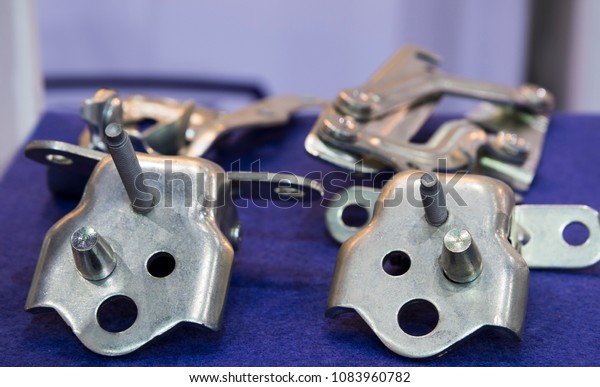 Car hinge and
stamping parts for
automobile