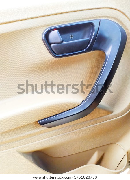 car inner door\
handle with lock unlock\
buttons