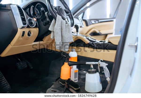 Car\
interior and tools for dry cleaning,\
detailing