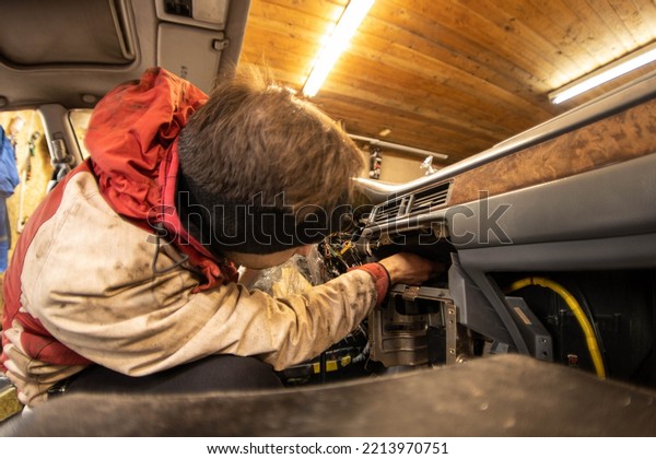 car interior\
wiring repair, car dashboard repair, speedometer replacement and\
heater radiator\
replacement.
