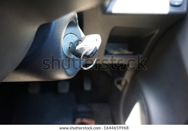 Car Key turn on without
hand