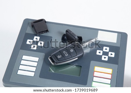 Car keys, manufacturing. Chips, programming. Equipment for making car keys.