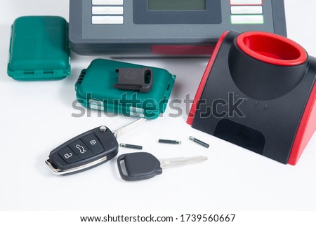 Car keys, manufacturing. Chips, programming. Equipment for making car keys.