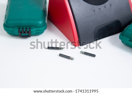 Car keys, manufacturing. Chips, programming. Equipment for making car keys.