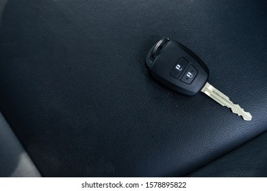 Car Keys On Leather Seats Stock Photo 1578895822 | Shutterstock