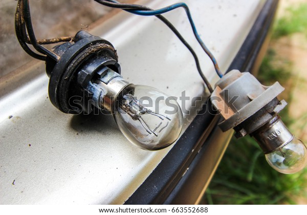 Car lamp\
repair
