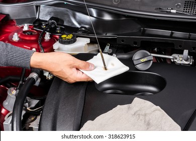 Car Maintenance, Check The Engine Oil Level