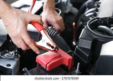 17,086 Car battery checking Images, Stock Photos & Vectors | Shutterstock