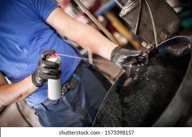 Car Master Mechanic Repairer Lubricates Screws Stock Photo 1573398157 ...