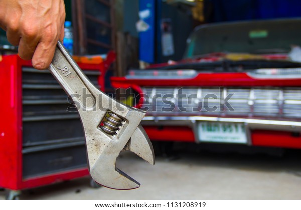 monkey wrench car parts