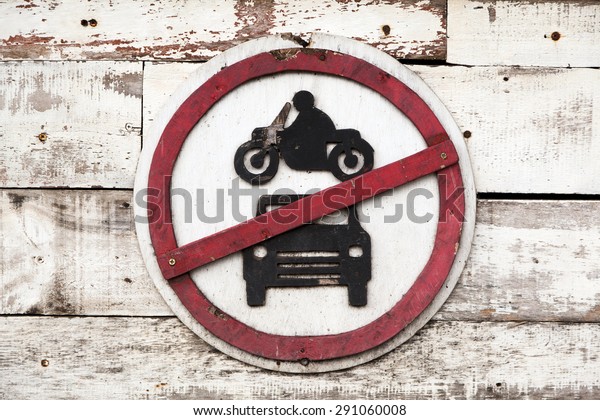 car and motorbike not\
allowed sign
