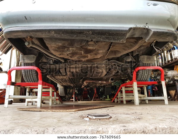\
  Car Old   Broken pipe  Repair by cutting and welding \
