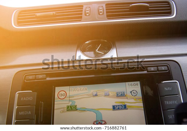 the car panel\
navigation