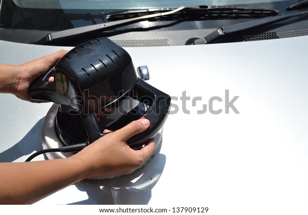 Car polishing\
machine