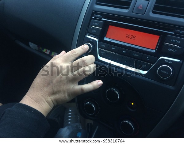 In car radio air voice\
volume