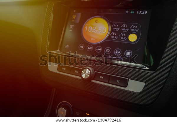 Car radio screen\
display