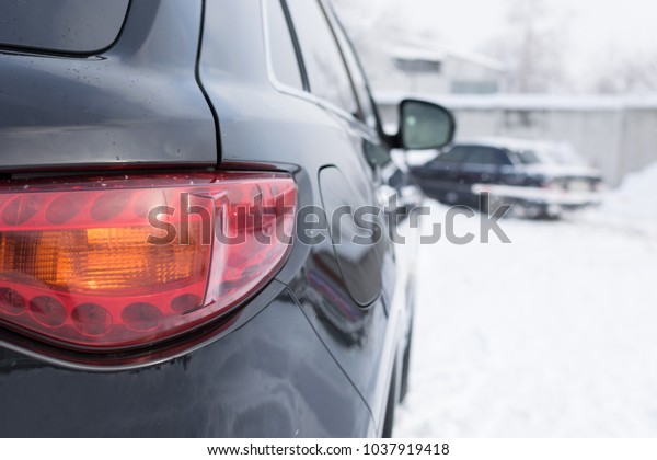 car rear\
light