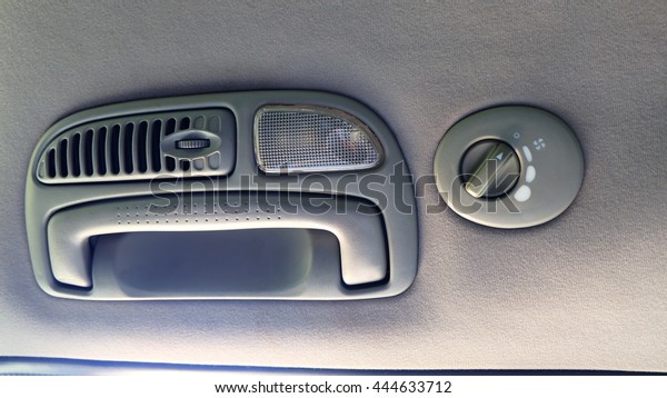 Car roof air conditioner\
outlet
